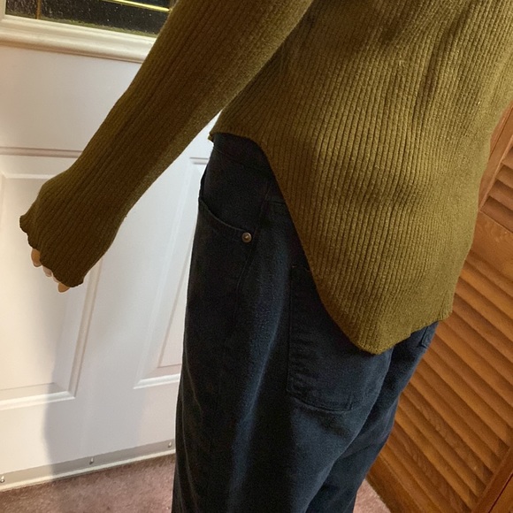GUC - Express - Low High Ribbed Sweater - Size Small - Picture 7 of 11